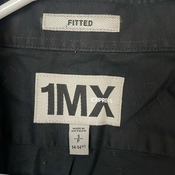 Express button down - Picture 3 of 4